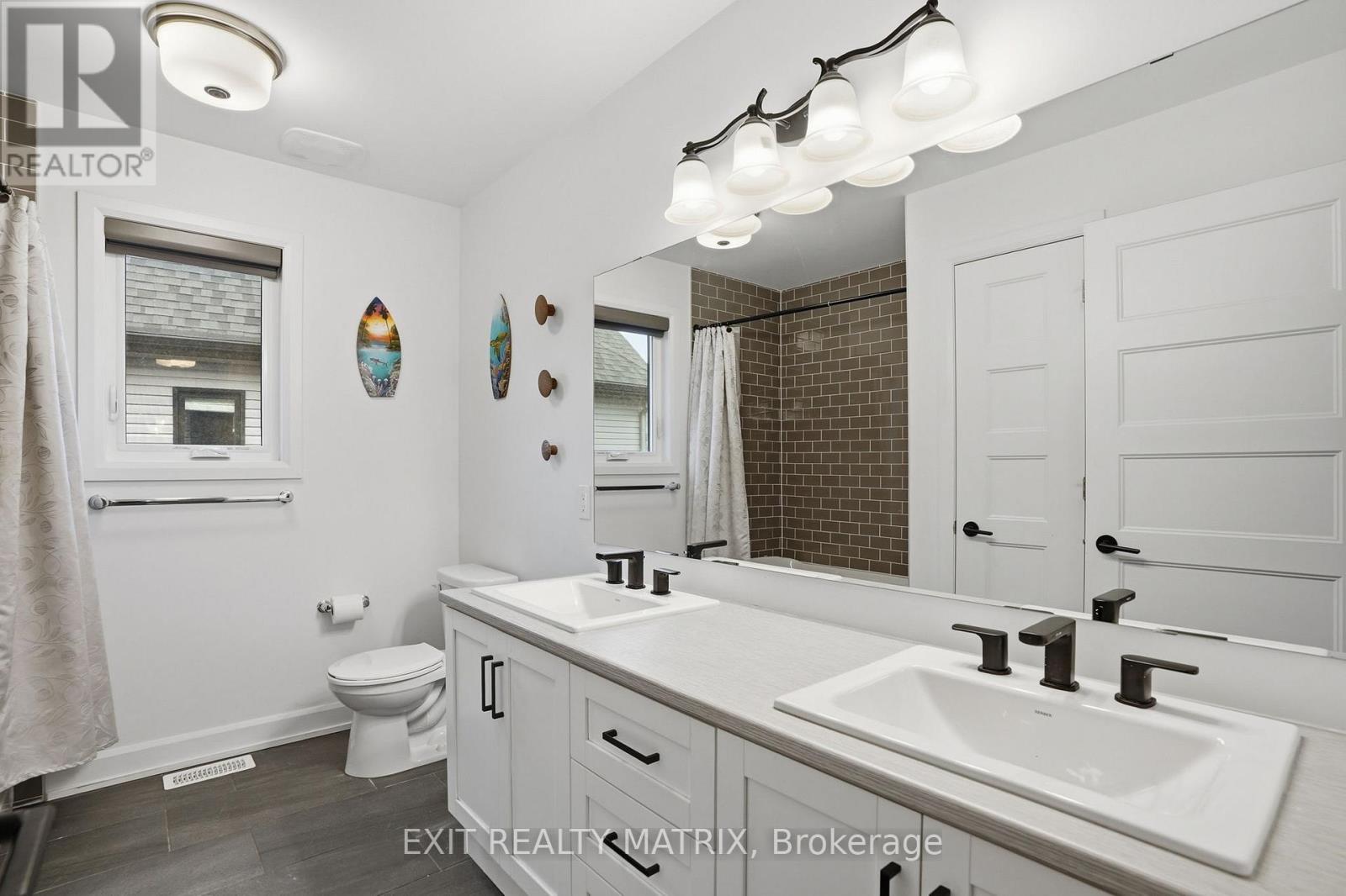 129 Lyon Street, Russell, Ontario  K0A 1W0 - Photo 28 - X12971540