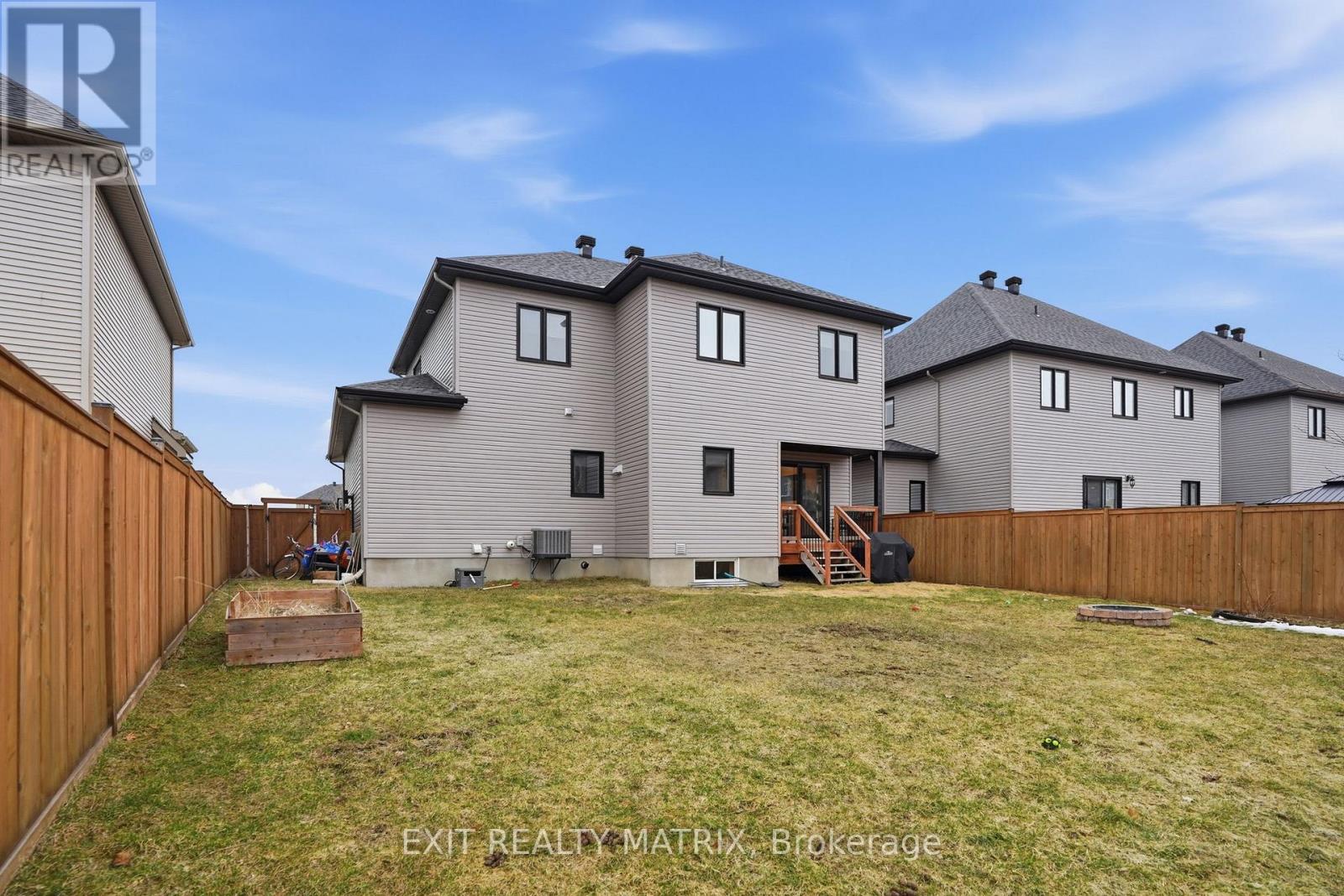 129 Lyon Street, Russell, Ontario  K0A 1W0 - Photo 32 - X12971540