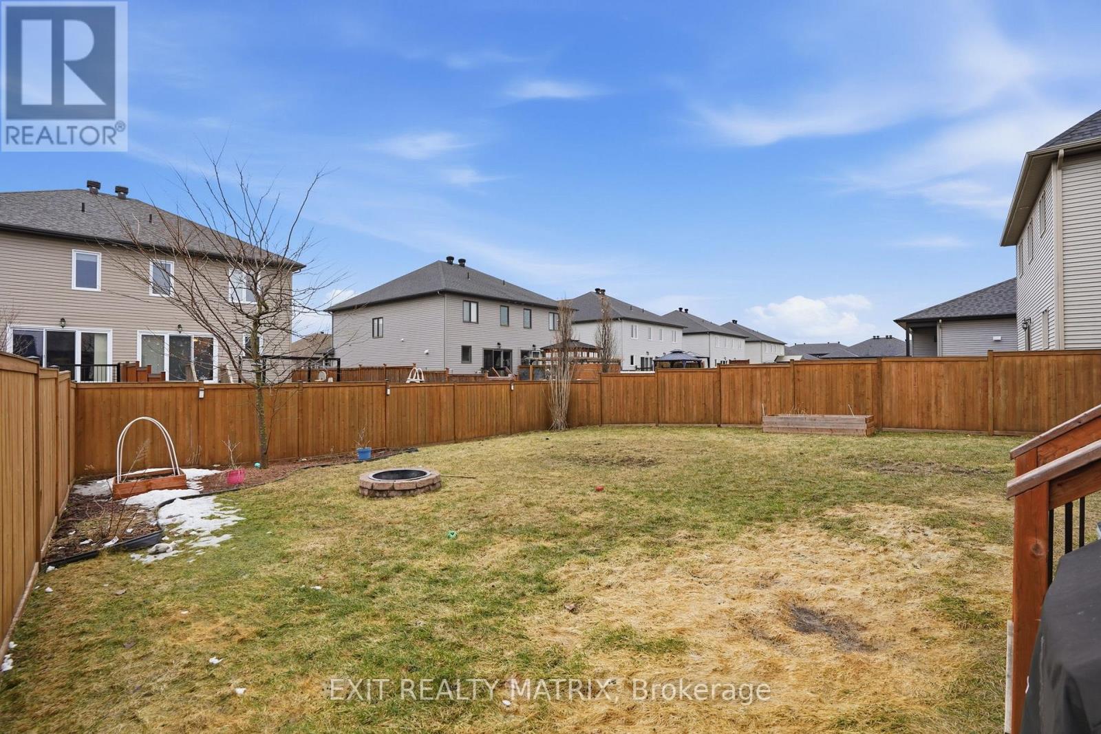 129 Lyon Street, Russell, Ontario  K0A 1W0 - Photo 33 - X12971540