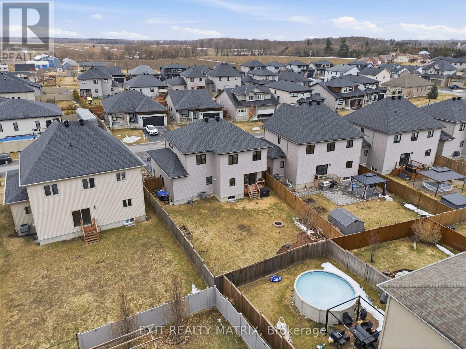 129 Lyon Street, Russell, Ontario  K0A 1W0 - Photo 38 - X12971540