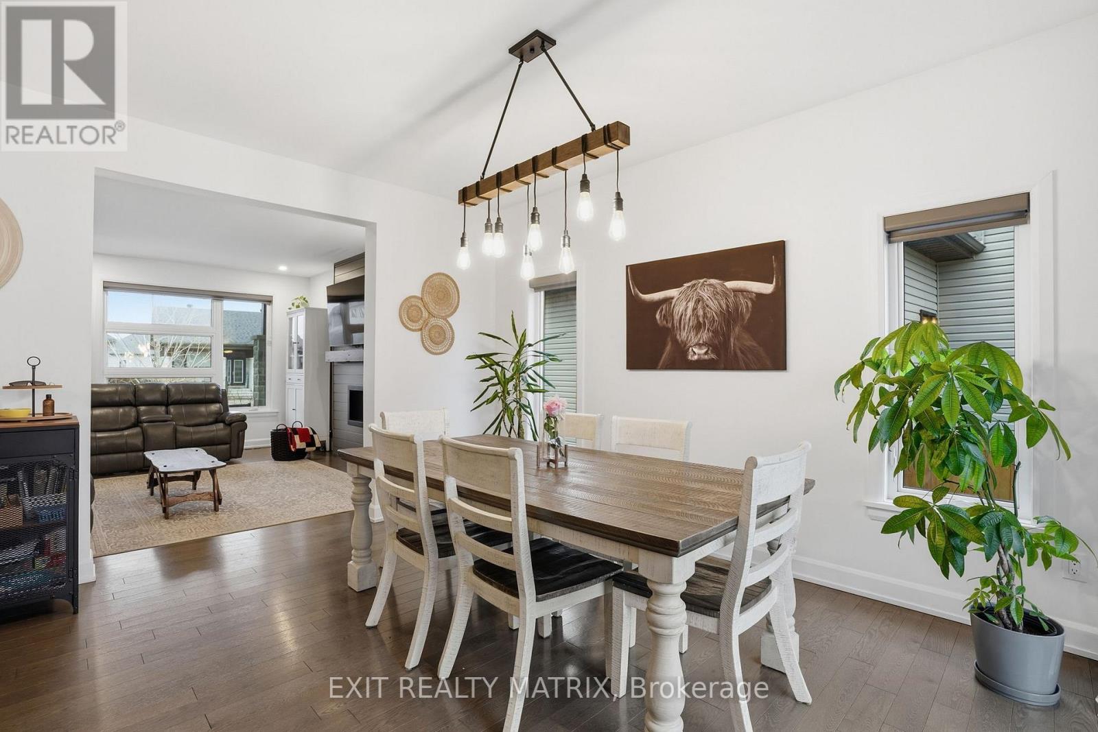 129 Lyon Street, Russell, Ontario  K0A 1W0 - Photo 9 - X12971540