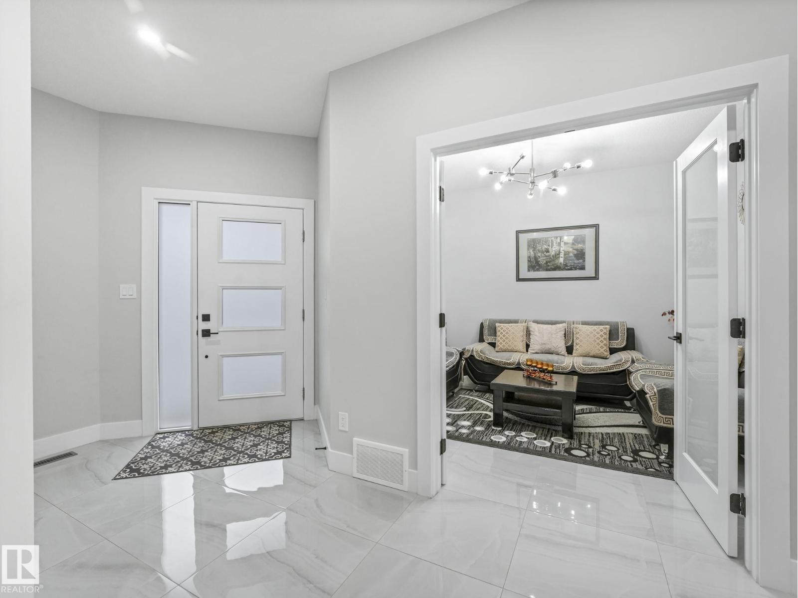 4703 41 St, Beaumont, Alberta  T4X 2A8 - Photo 5 - E4480454