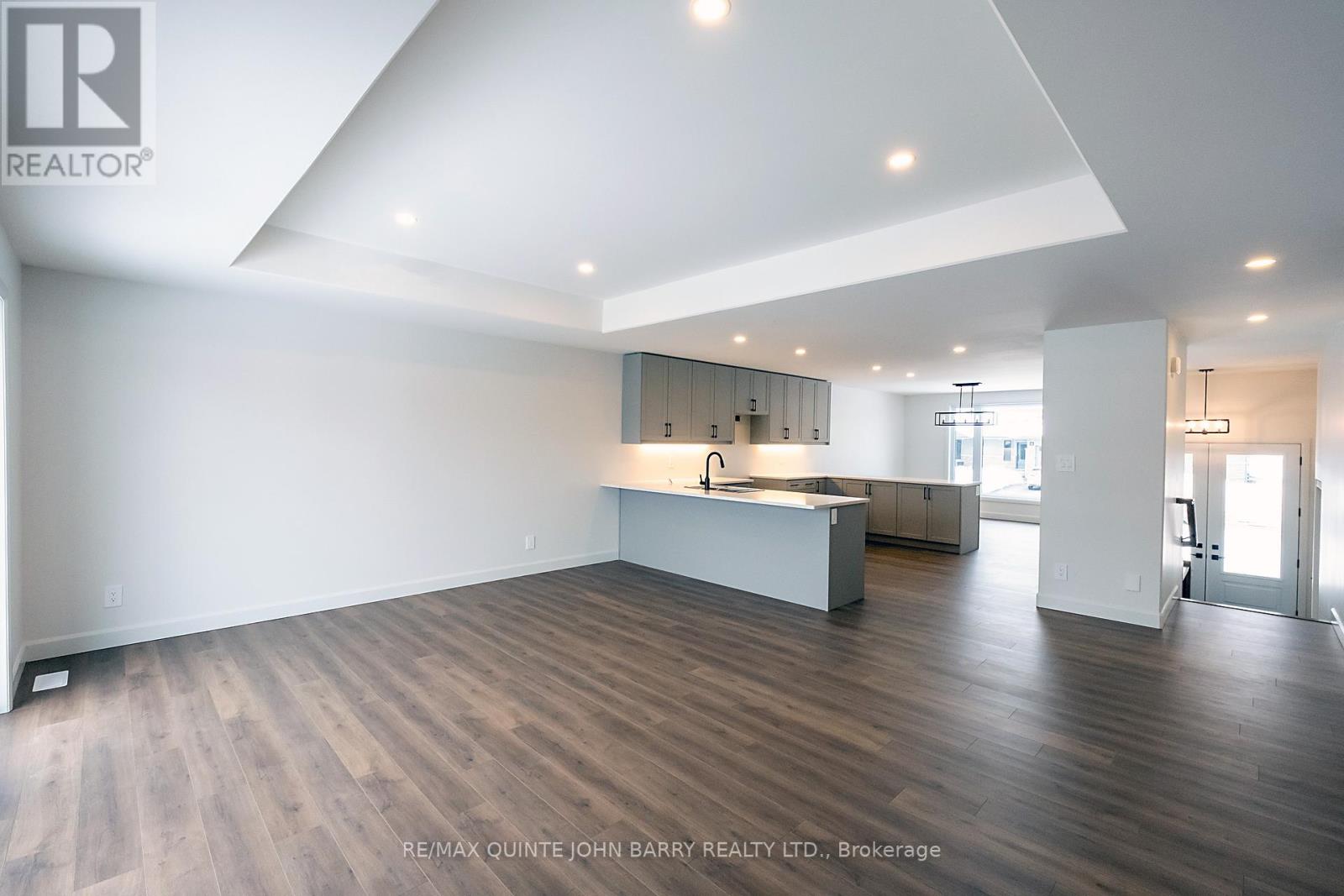 Lot 4 - 8 Parkland Circle, Quinte West, Ontario  K8V 0R4 - Photo 12 - X12662202