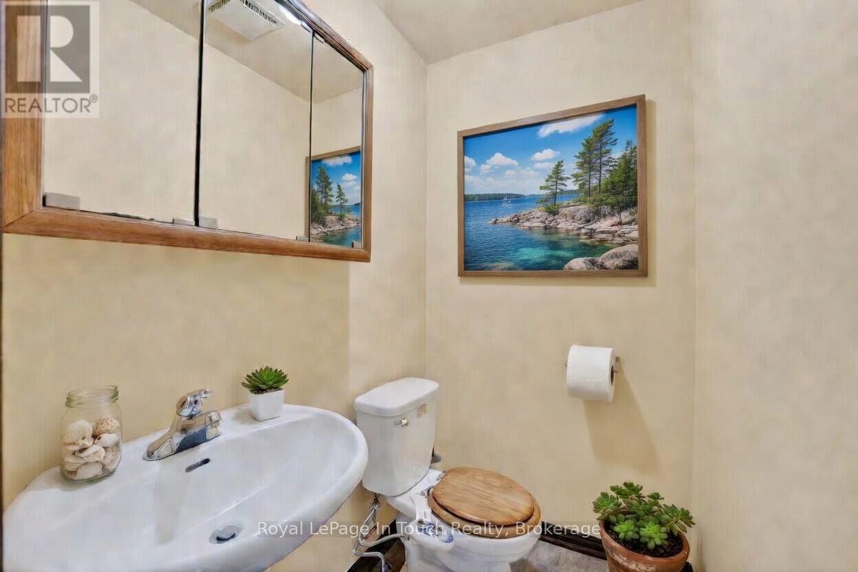 23 Duquette Court, Tiny, Ontario  L9M 0H3 - Photo 13 - S12971464