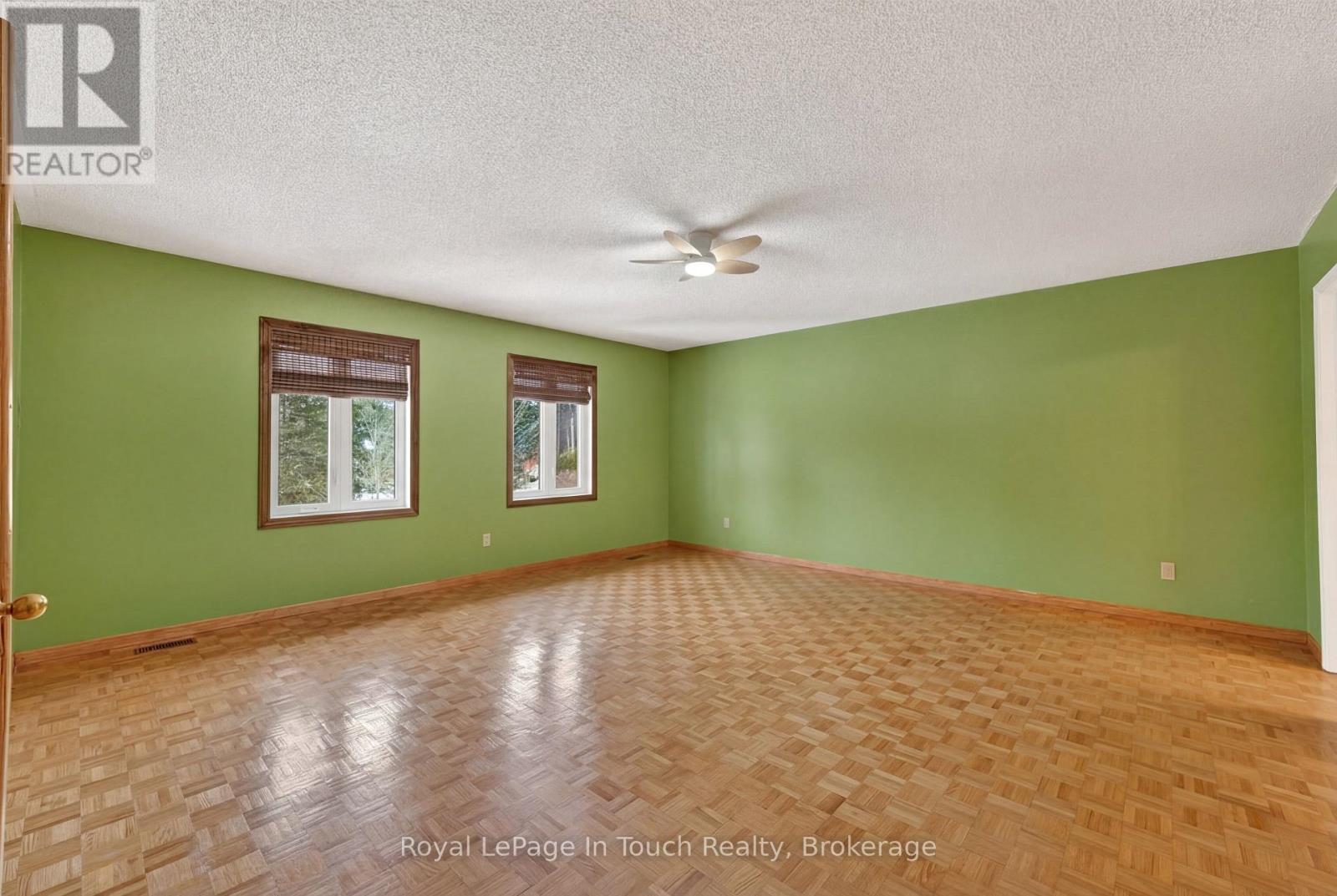 23 Duquette Court, Tiny, Ontario  L9M 0H3 - Photo 15 - S12971464