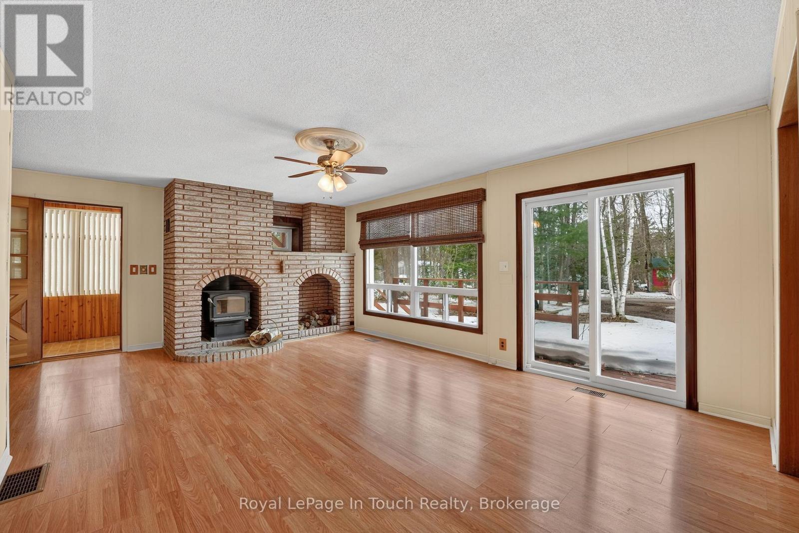 23 Duquette Court, Tiny, Ontario  L9M 0H3 - Photo 8 - S12971464