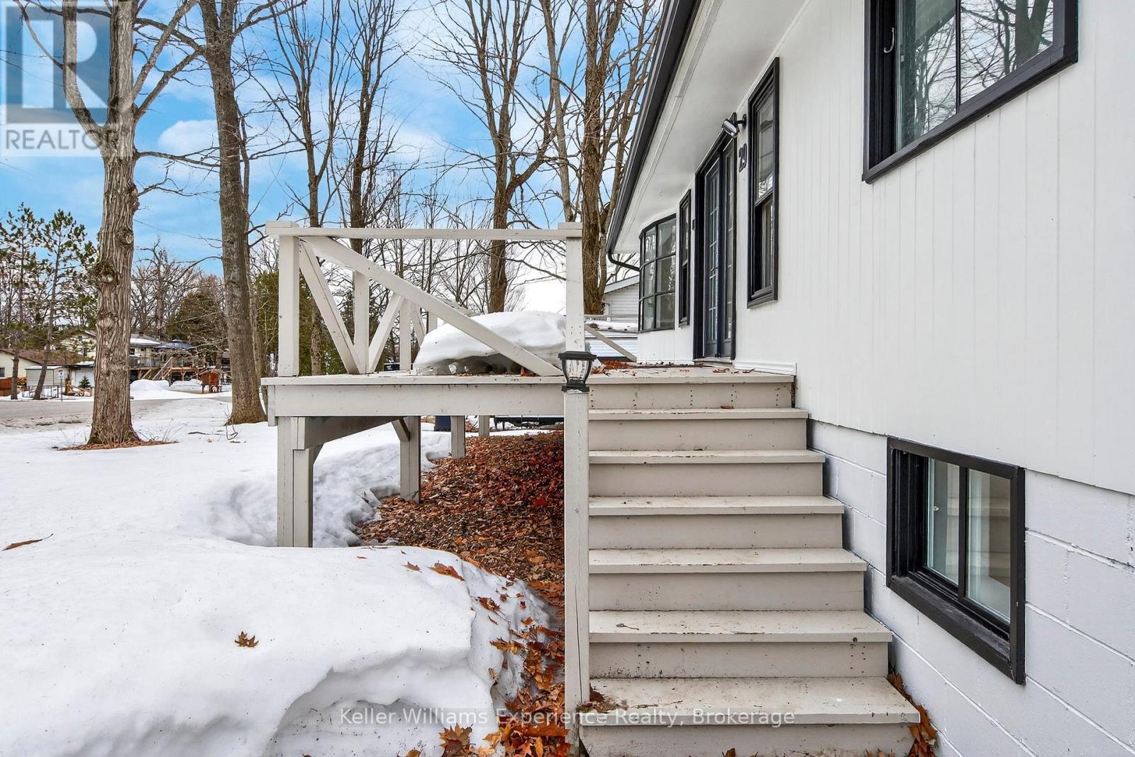 29 Nida Drive, Tiny, Ontario  L9M 0B3 - Photo 3 - S12971734