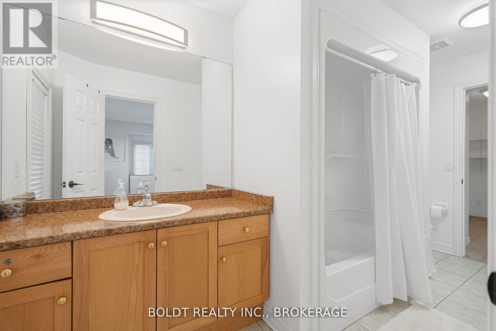 20 B Brown Drive, St. Catharines, Ontario  L2S 3Z4 - Photo 15 - X12971492