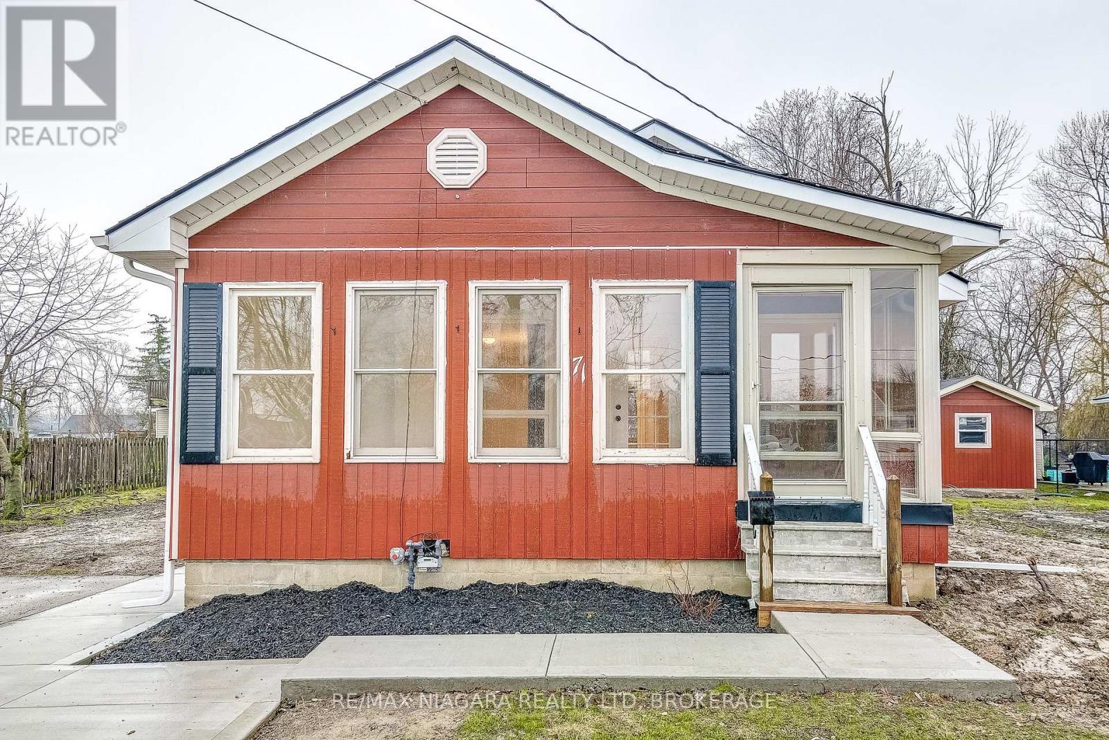 71 Joseph Street, Fort Erie (Lakeshore), Ontario  L2A 5J6 - Photo 10 - X12971588