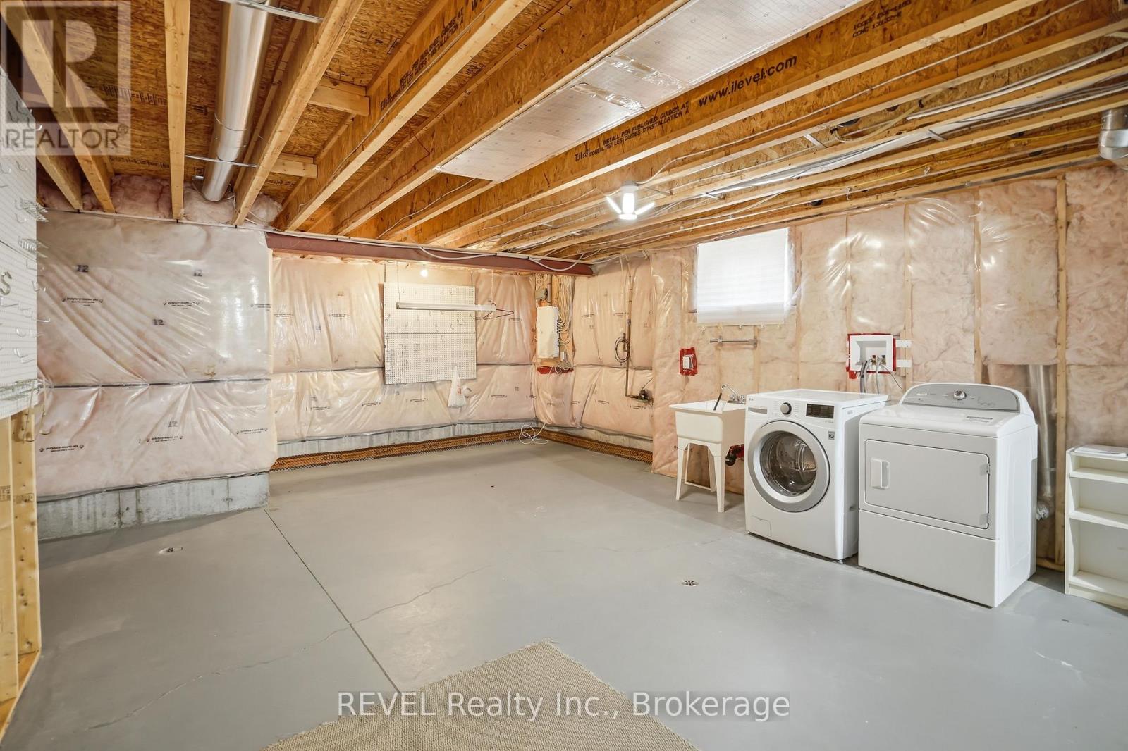 20 Crimson Drive, Niagara-On-The-Lake, Ontario  L0S 1P0 - Photo 28 - X12971740