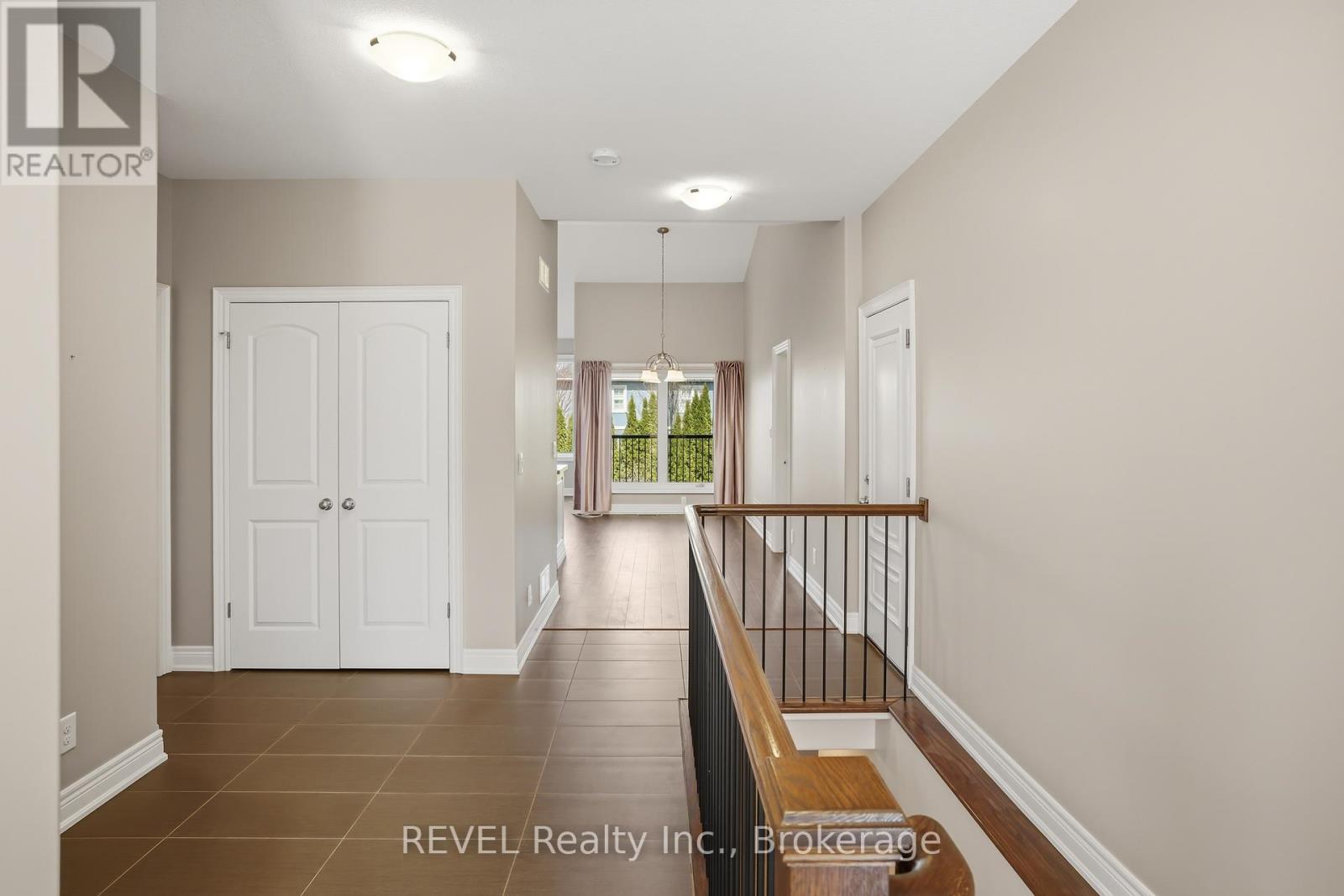 20 Crimson Drive, Niagara-On-The-Lake, Ontario  L0S 1P0 - Photo 4 - X12971740