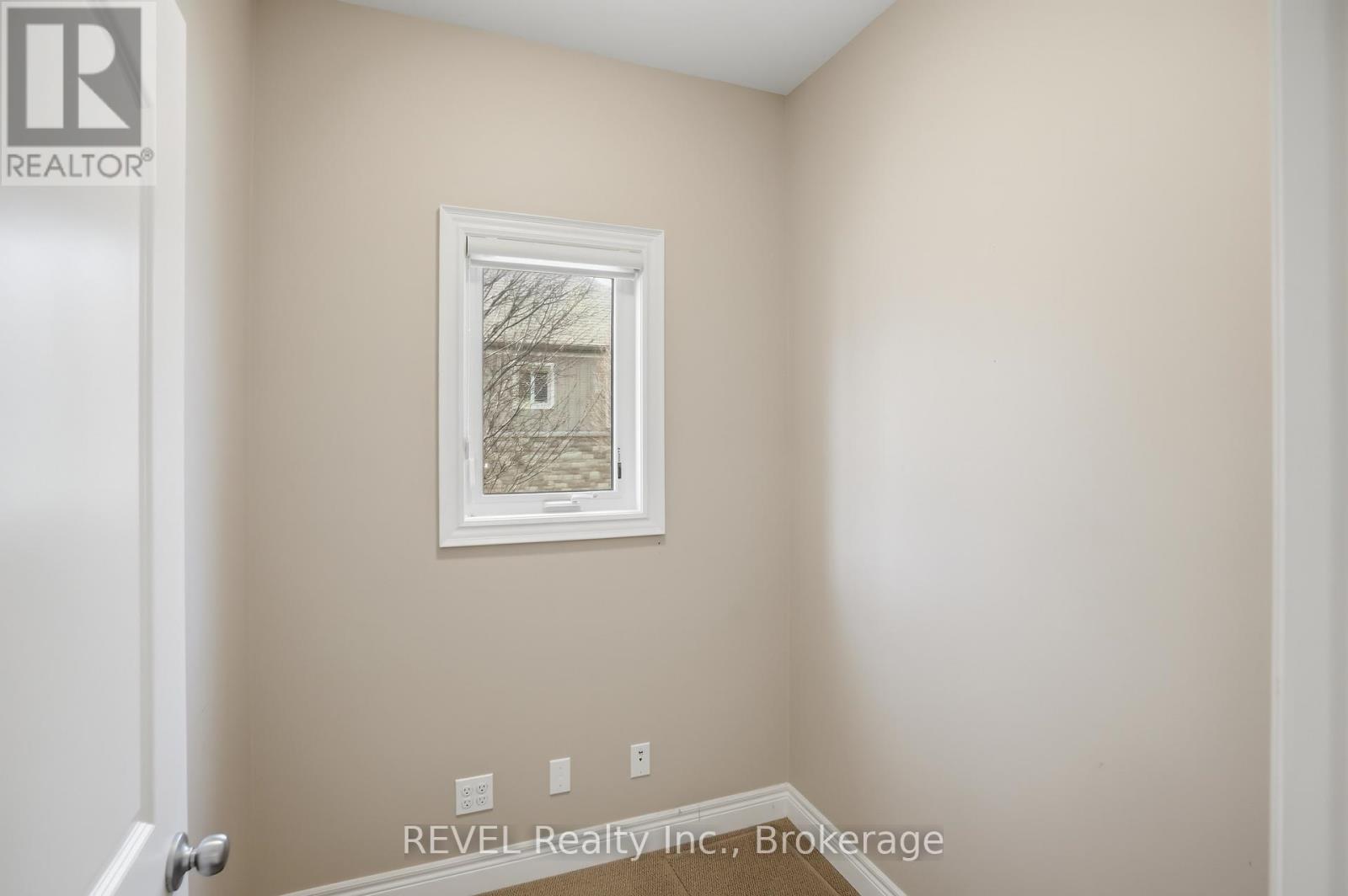 20 Crimson Drive, Niagara-On-The-Lake, Ontario  L0S 1P0 - Photo 7 - X12971740