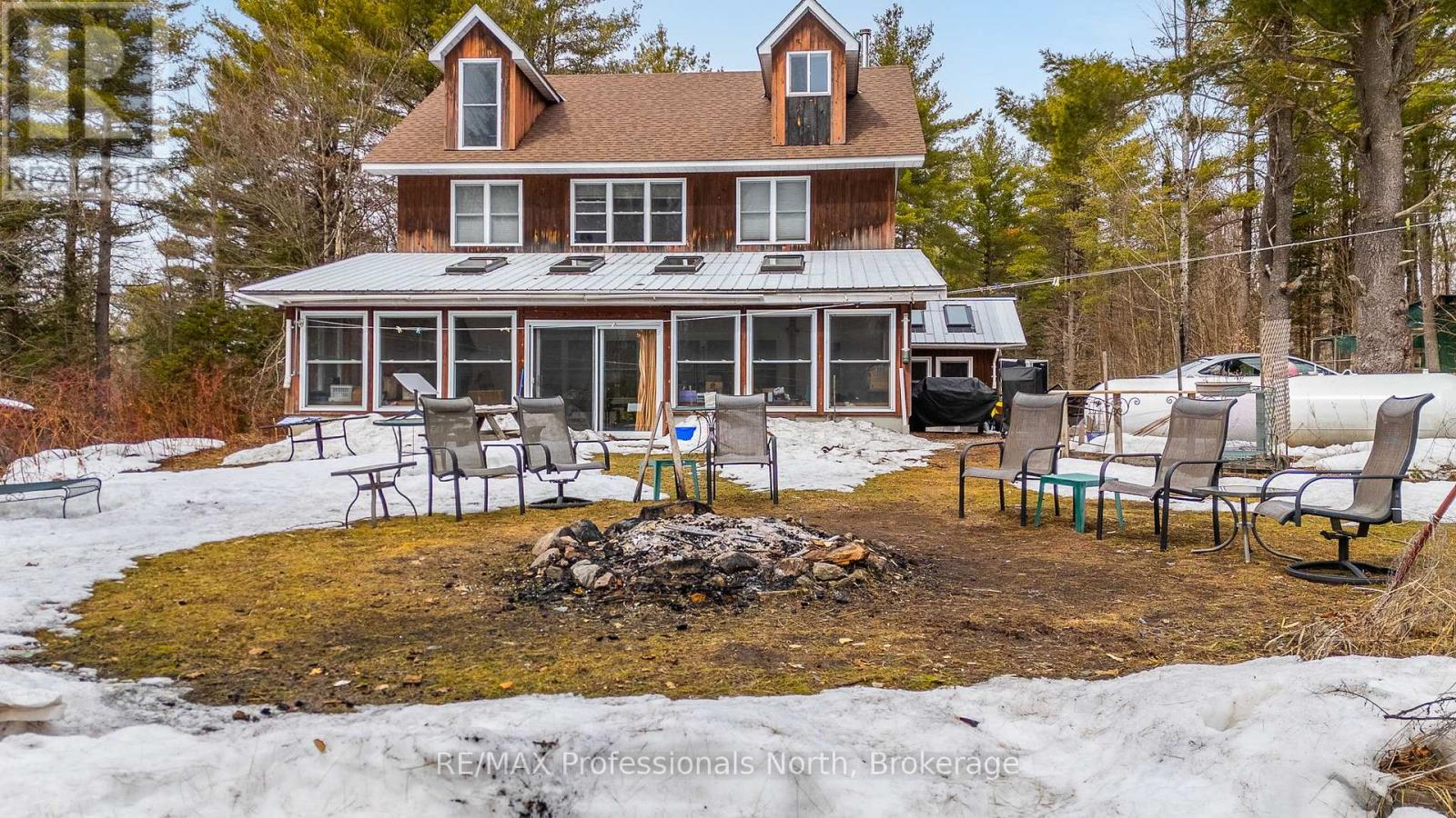 1127 Bobcaygeon Road, Minden Hills (Anson), Ontario  K0M 2K0 - Photo 3 - X12971660