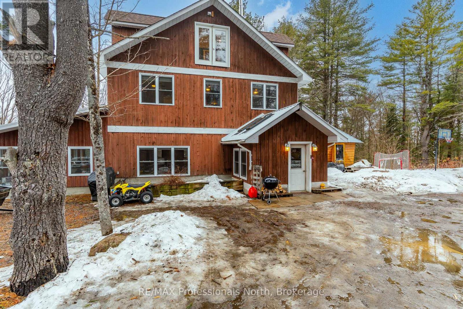 1127 Bobcaygeon Road, Minden Hills (Anson), Ontario  K0M 2K0 - Photo 4 - X12971660