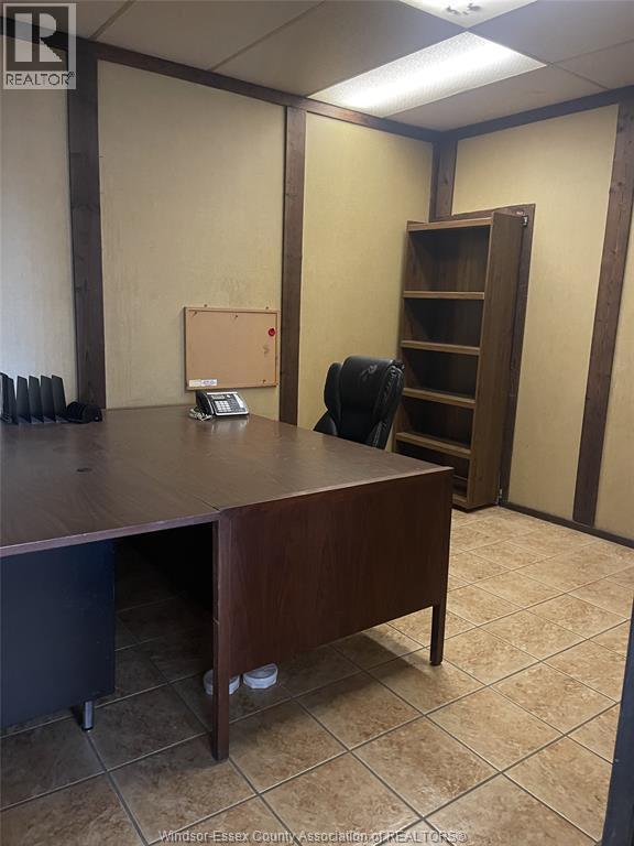 374 Shepherd Street West, Windsor, Ontario  N8X 1C3 - Photo 8 - 26007414