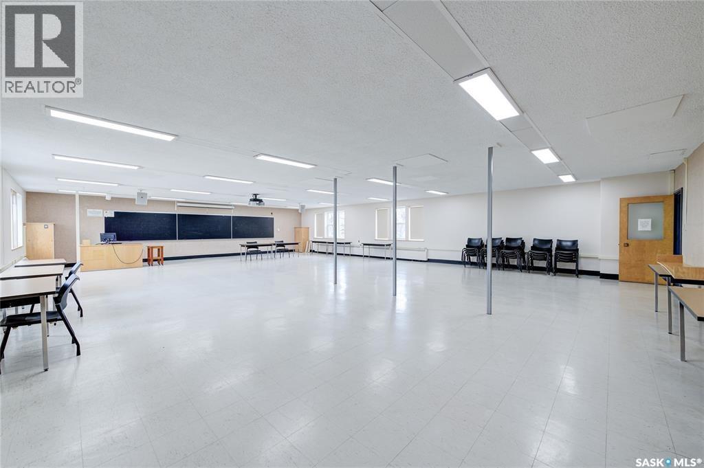 1121 College Drive, Saskatoon, Saskatchewan  S7N 0W3 - Photo 8 - SK005532