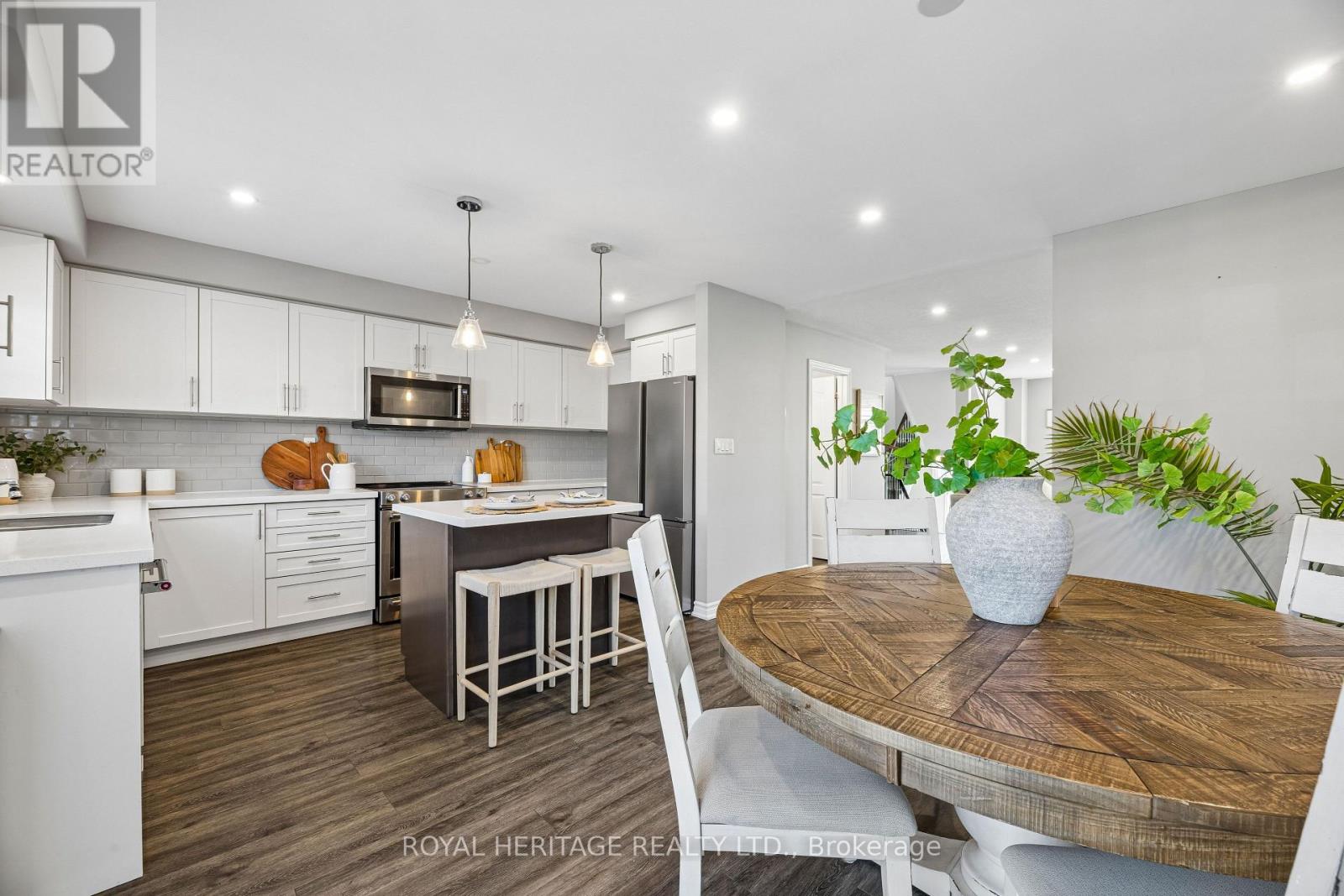 54 Streathern Way, Clarington, Ontario  L1C 3X1 - Photo 10 - E12971434