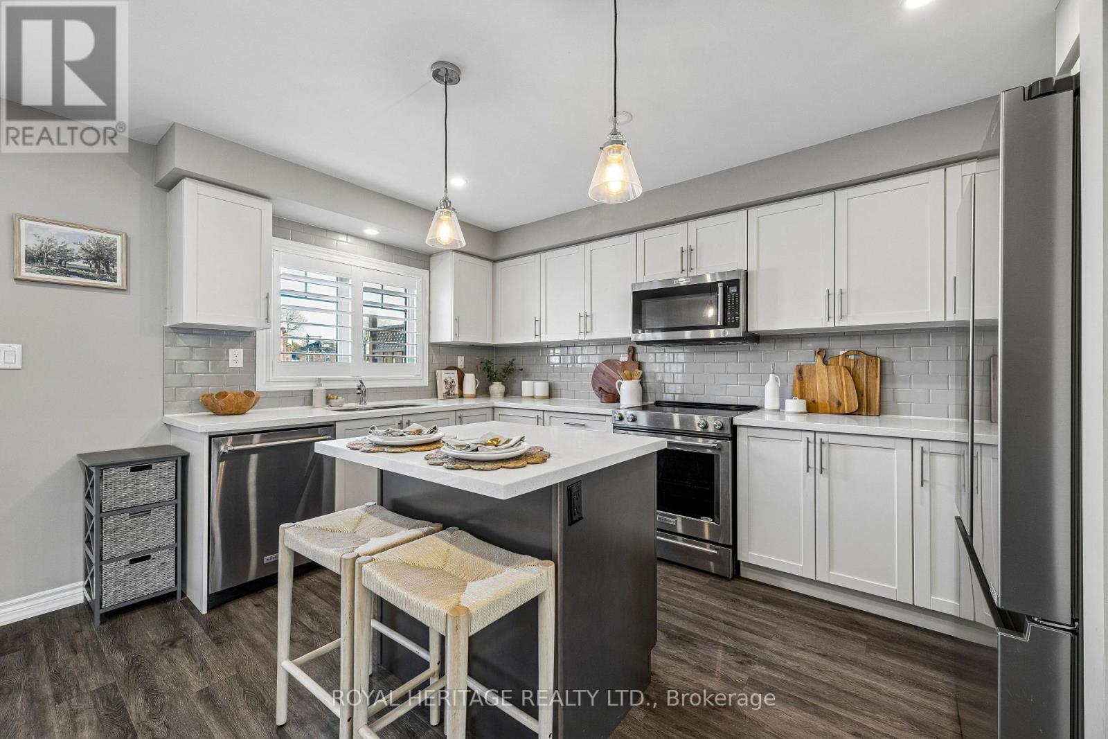 54 Streathern Way, Clarington, Ontario  L1C 3X1 - Photo 11 - E12971434