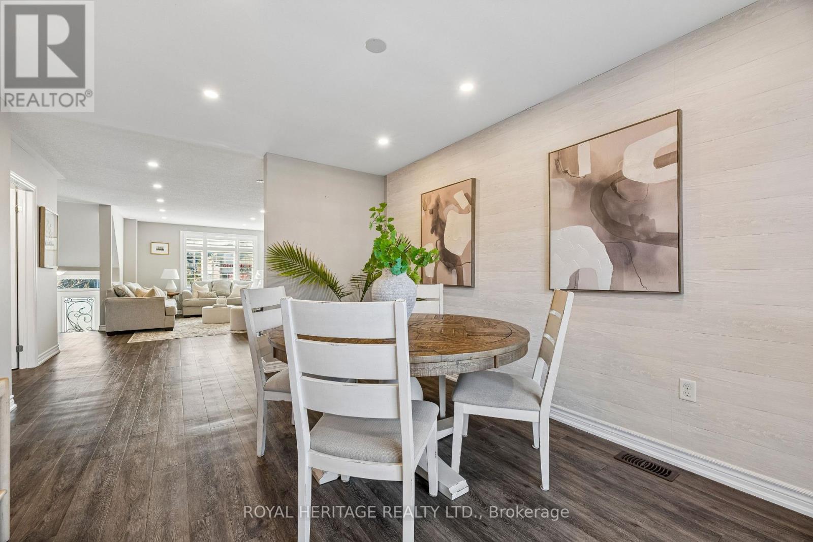 54 Streathern Way, Clarington, Ontario  L1C 3X1 - Photo 9 - E12971434