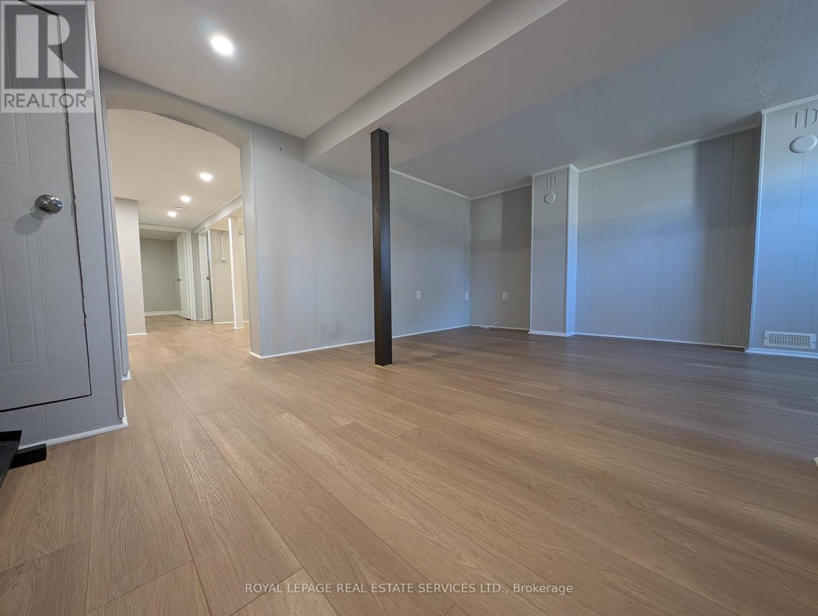 Lower - 126 Sheldon Avenue, Newmarket, Ontario  L3Y 2V7 - Photo 2 - N12962000