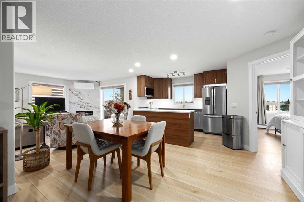 8429, 304 Mackenzie Way Sw, Airdrie, Alberta  T4B 3H8 - Photo 1 - A2295218