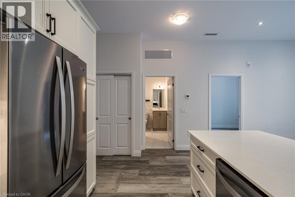 1 Redfern Avenue Unit# 118, Hamilton, Ontario  L9C 0E6 - Photo 10 - 40818740