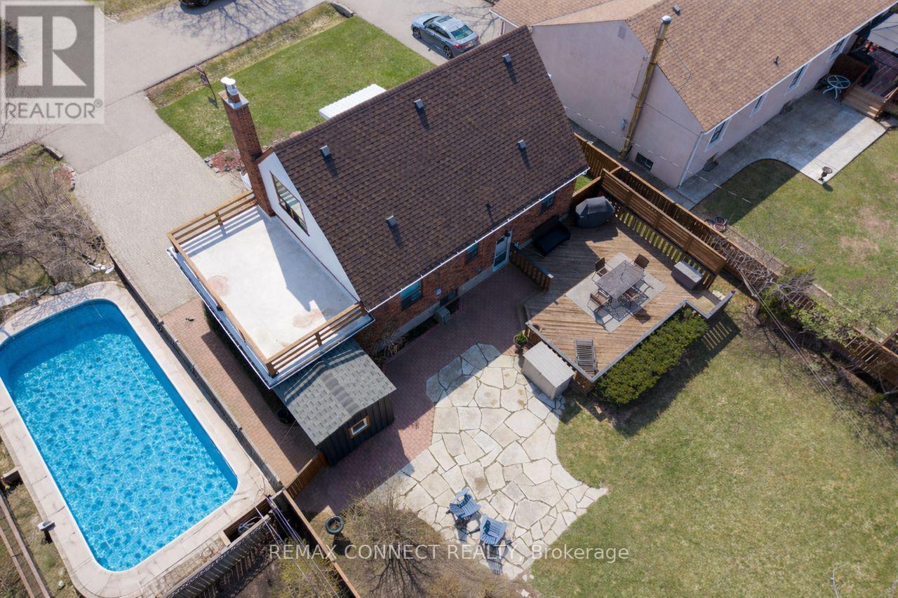 961 Ribston Road, Mississauga, Ontario  L4Y 1B5 - Photo 5 - W12970832