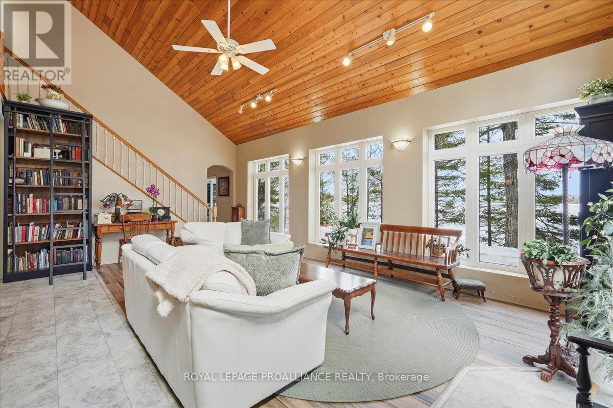 13 Mazinaw Heights Road N, Frontenac, Ontario  K0H 1K0 - Photo 12 - X12971506