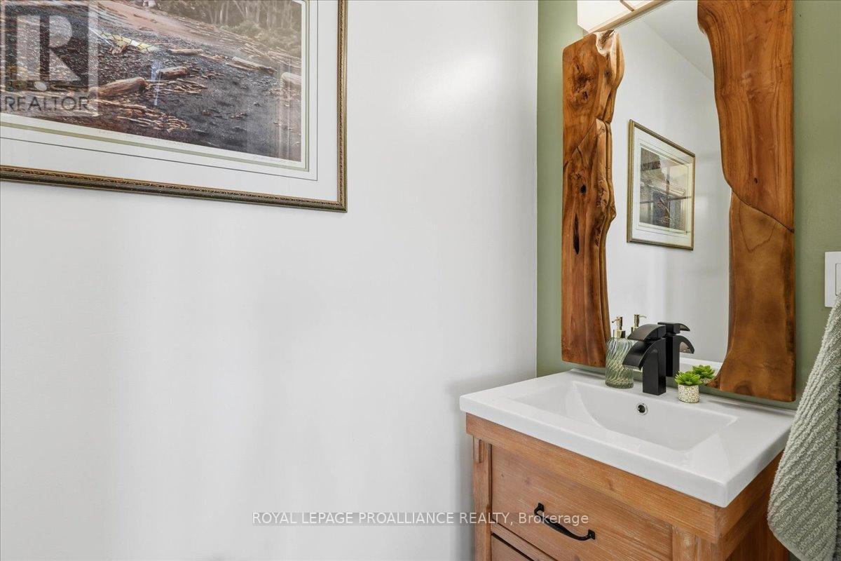 13 Mazinaw Heights Road N, Frontenac, Ontario  K0H 1K0 - Photo 20 - X12971506