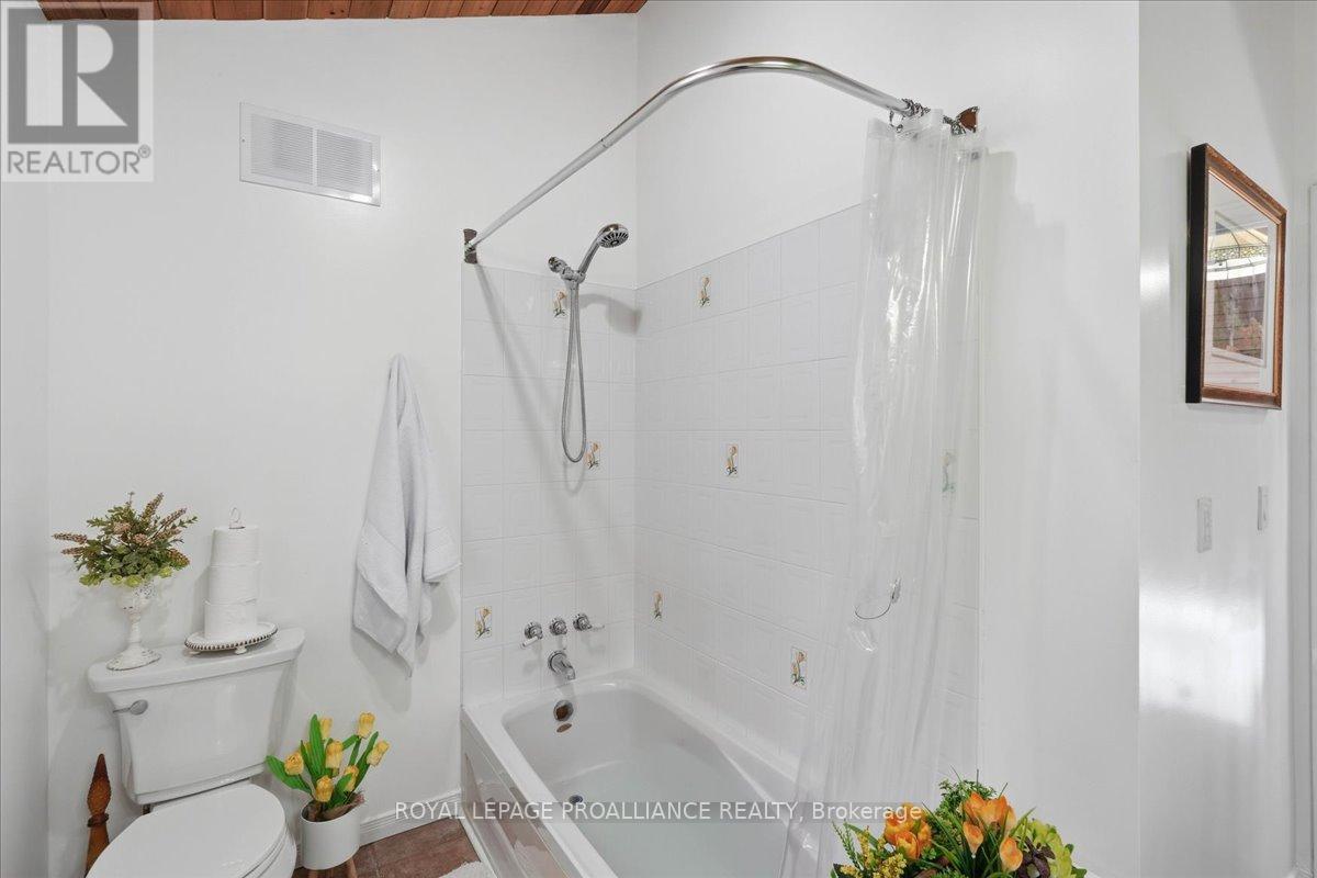 13 Mazinaw Heights Road N, Frontenac, Ontario  K0H 1K0 - Photo 26 - X12971506