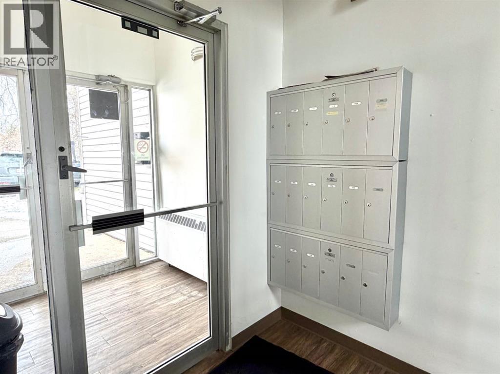 212b, 295 Columbia Boulevard W, Lethbridge, Alberta  T1K 4B8 - Photo 28 - A2298351