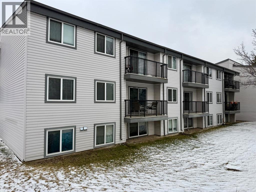 212b, 295 Columbia Boulevard W, Lethbridge, Alberta  T1K 4B8 - Photo 1 - A2298351