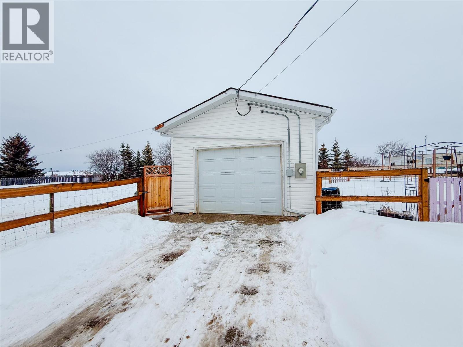 608 406 Avenue, Rolla, British Columbia  V0C 2G0 - Photo 21 - 10381992