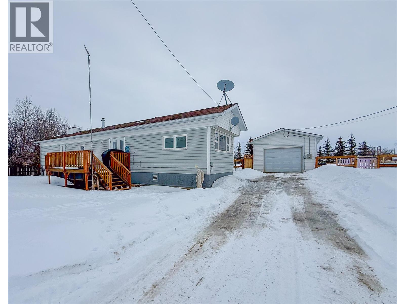 608 406 Avenue, Rolla, British Columbia