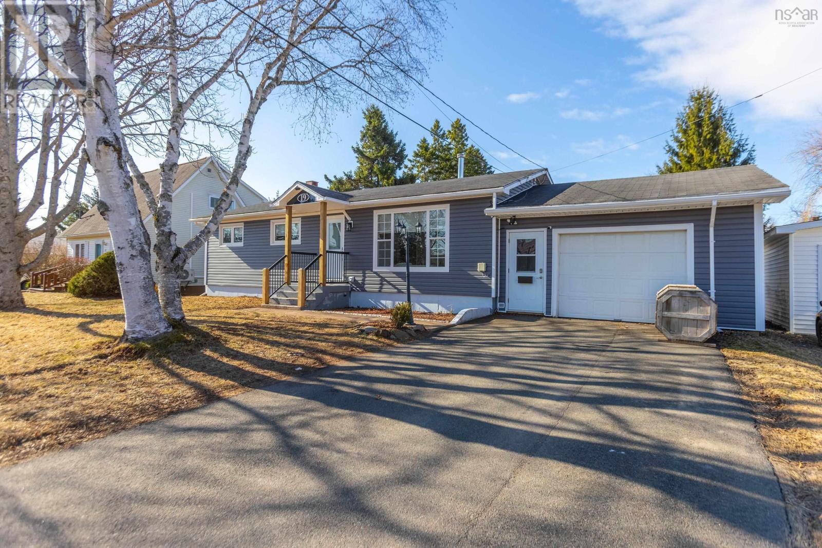 19 Boylston Avenue, Amherst, Nova Scotia  B4H 3W9 - Photo 1 - 202606643