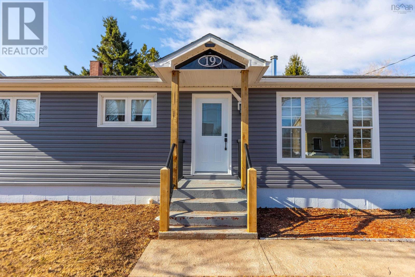 19 Boylston Avenue, Amherst, Nova Scotia  B4H 3W9 - Photo 4 - 202606643