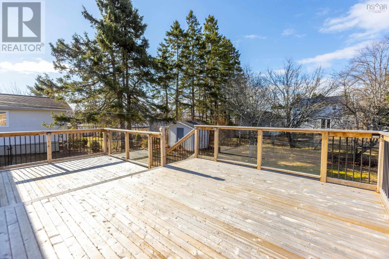 19 Boylston Avenue, Amherst, Nova Scotia  B4H 3W9 - Photo 6 - 202606643