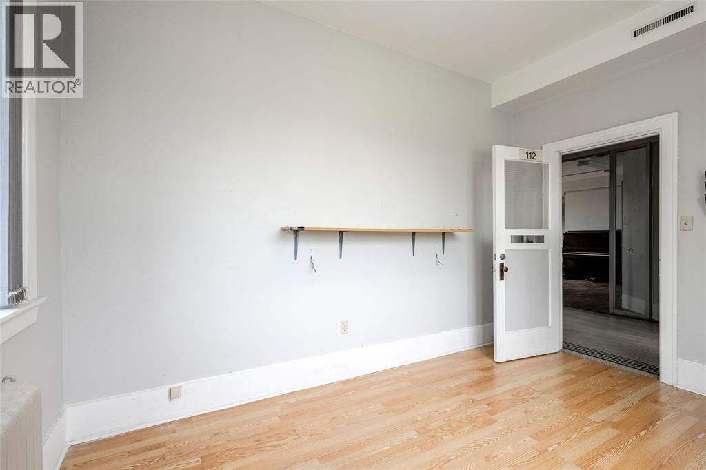 251 Campbell Street Unit# 1, Sarnia, Ontario  N7T 2H2 - Photo 6 - 26007472