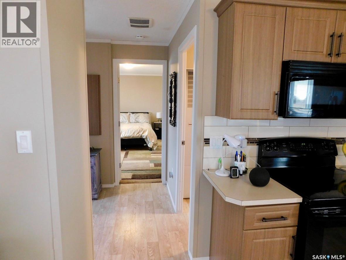 7-9 Allard Bay, Gravelbourg, Saskatchewan  S0H 1X0 - Photo 14 - SK032361