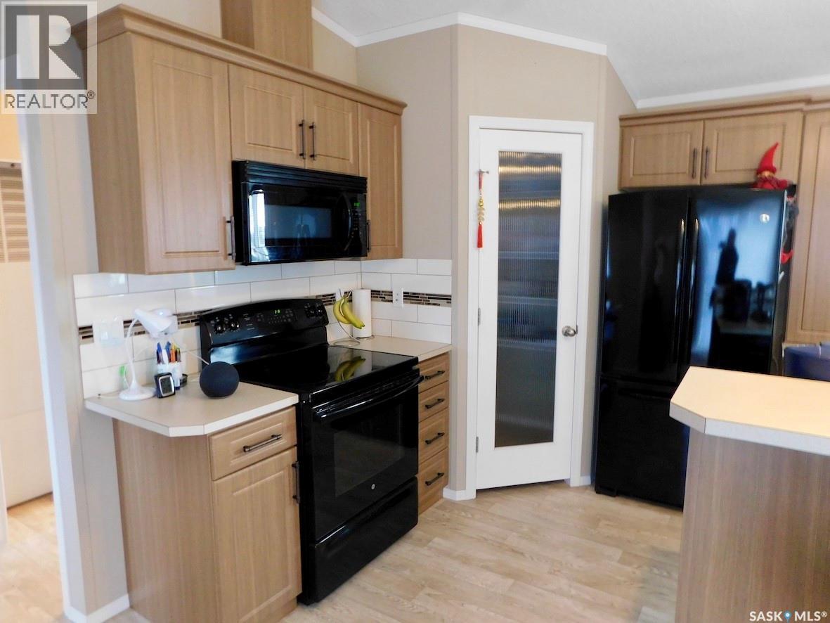 7-9 Allard Bay, Gravelbourg, Saskatchewan  S0H 1X0 - Photo 16 - SK032361