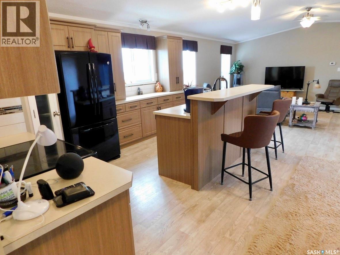 7-9 Allard Bay, Gravelbourg, Saskatchewan  S0H 1X0 - Photo 17 - SK032361