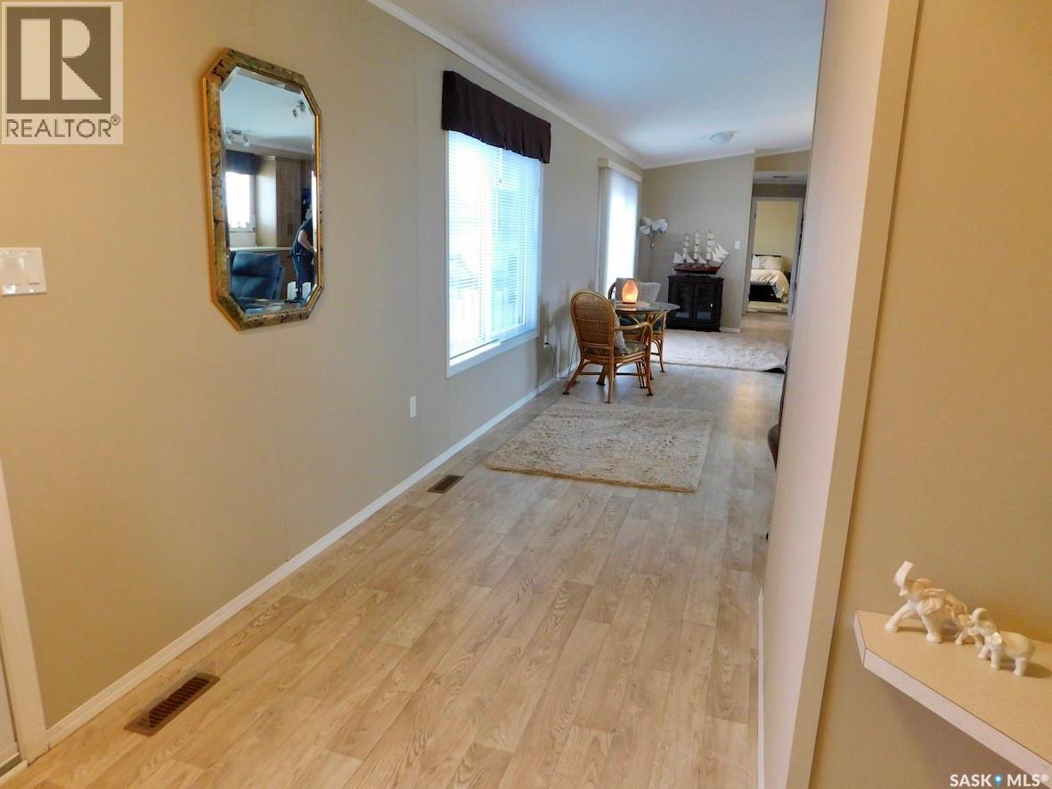 7-9 Allard Bay, Gravelbourg, Saskatchewan  S0H 1X0 - Photo 22 - SK032361