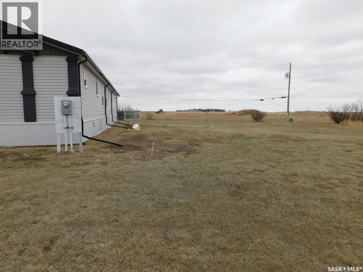 7-9 Allard Bay, Gravelbourg, Saskatchewan  S0H 1X0 - Photo 35 - SK032361