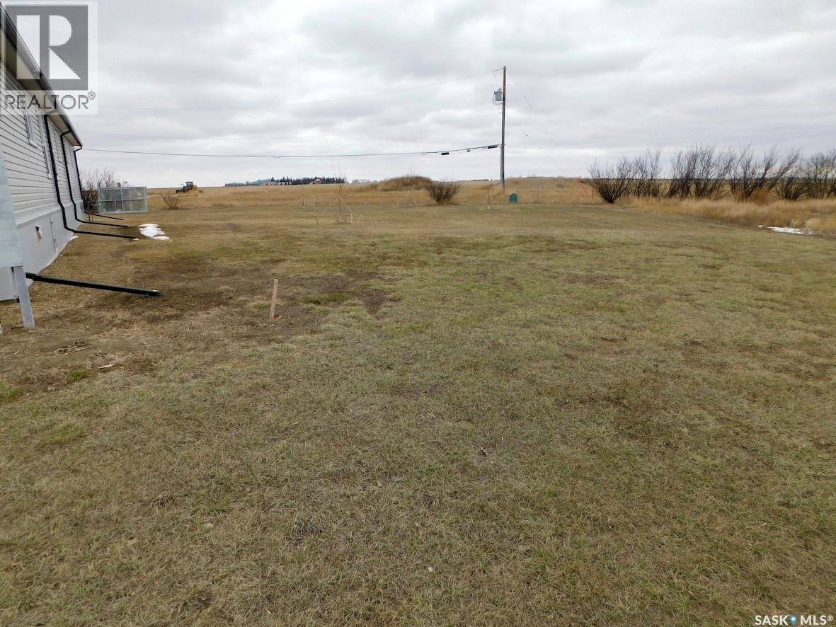 7-9 Allard Bay, Gravelbourg, Saskatchewan  S0H 1X0 - Photo 38 - SK032361