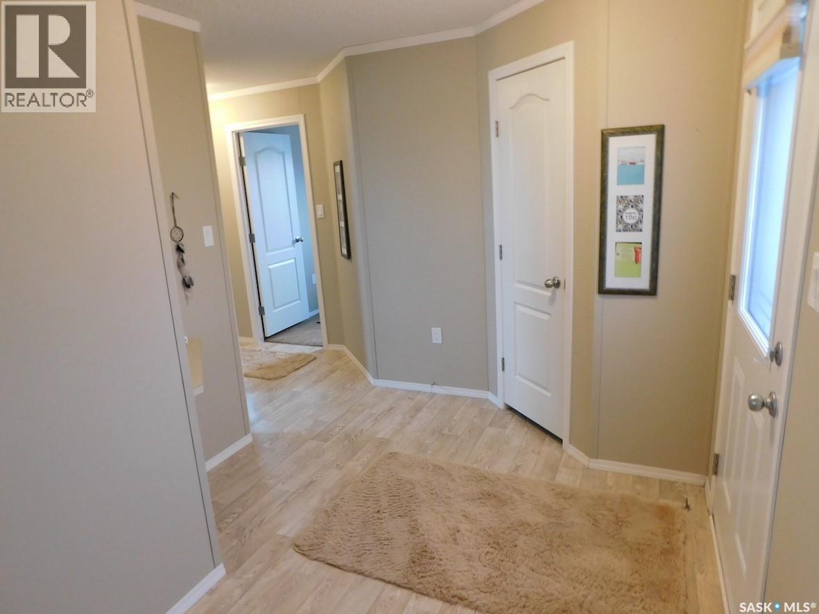 7-9 Allard Bay, Gravelbourg, Saskatchewan  S0H 1X0 - Photo 6 - SK032361