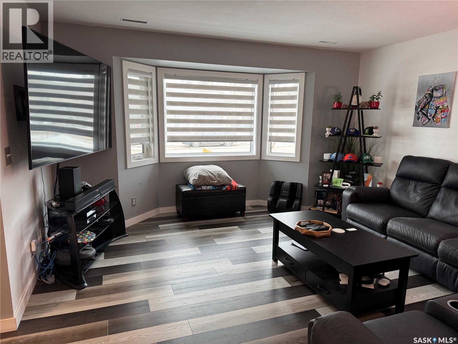 132 Barber Crescent, Saskatoon, Saskatchewan  S7M 5M7 - Photo 8 - SK032333