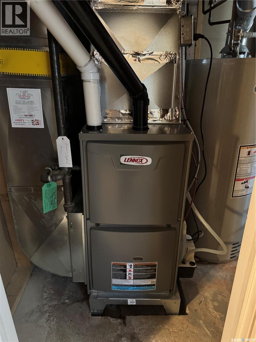 3027 Robinson Street, Regina, Saskatchewan  S4S 1V3 - Photo 16 - SK032326