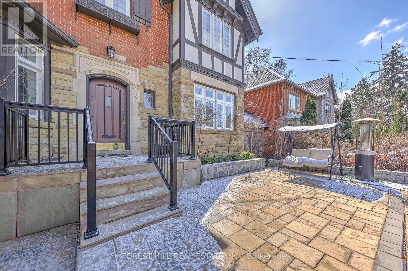 607 SPADINA ROAD Toronto (Forest Hill South), ON M5P 2X1