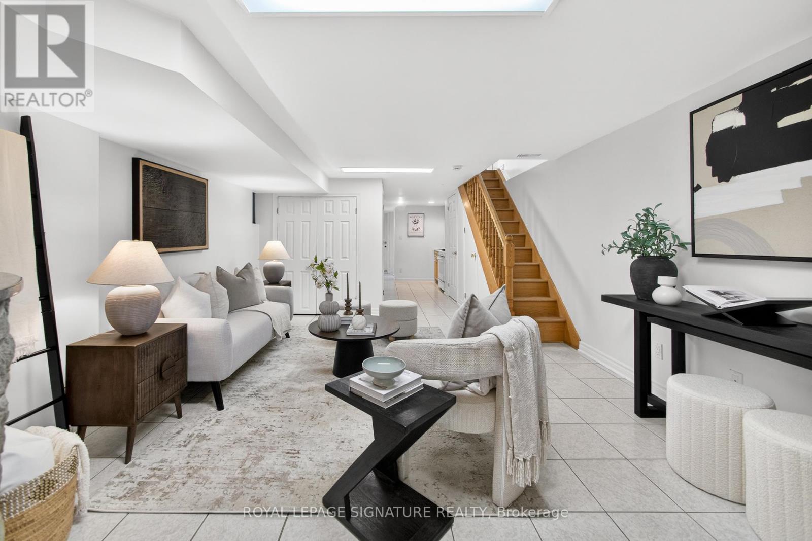 158 Margueretta Street, Toronto, Ontario  M6H 3S3 - Photo 22 - C12971488