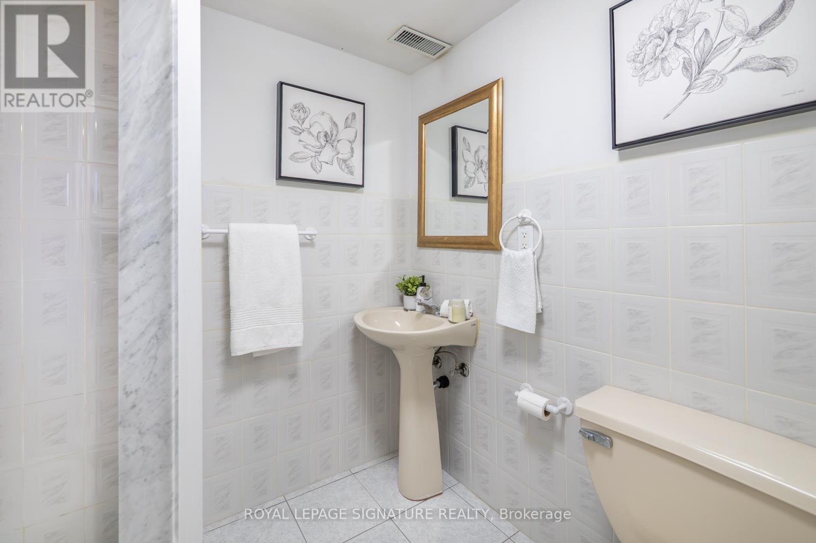 158 Margueretta Street, Toronto, Ontario  M6H 3S3 - Photo 26 - C12971488